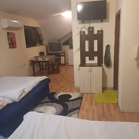 студио в затворен комплекс в гр.банско דירה *